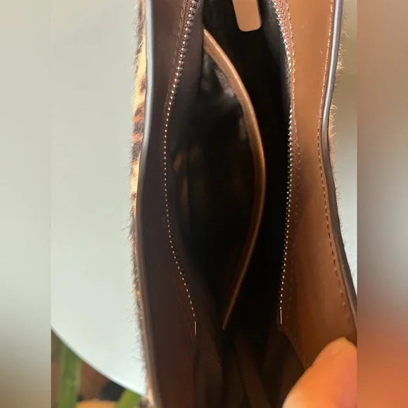 STAUD Valerie Shoulder Bag in Lady Leopard Cacao w/ detachable crossbody strap - Picture 10 of 16